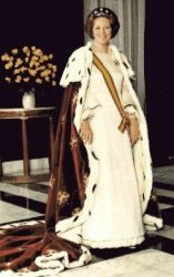 Коронационная фотография королевы Беатрикс
