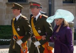 Герцог Люксембургский с супругой Терезой и сыном Гийомом
