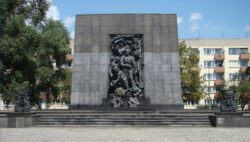 Monument to the Ghetto Heroes