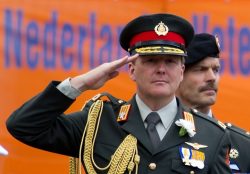 Виллем-Александр незадолго до почётной отставки из армии (январь 2013 г.)