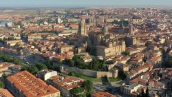 Старая Саламанка. Фото: www.youtube.com/@sightseeing40 Old City of Salamanca air view